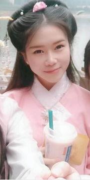 吃瓜少女阿橙在线观看免费,揭秘娱乐圈幕后真相，免费观看带你一探究竟